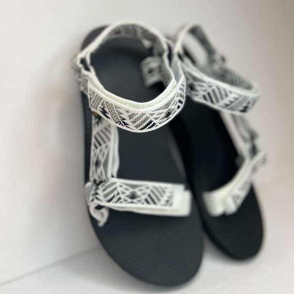 Teva Original Universal Boomerang Sandals Fully Adjustable 1003987 Wh/Blk/Gry 8 - Picture 9 of 11